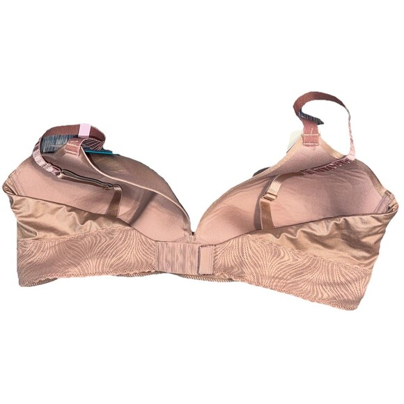 Vanity Fair Bra Size 40D Style 77164 Effortless Wireless Baked Blush Pink - Picture 2 of 11